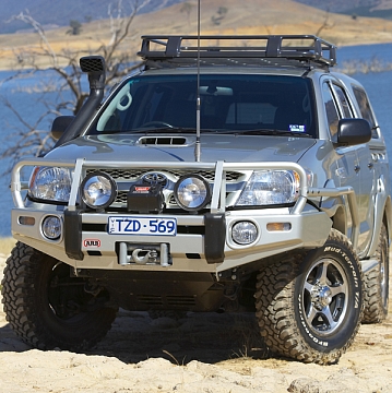    ARB W/BAR HLX 06ON SR5 WFLRS SUITS OE FOGS
