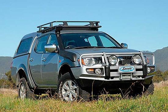    ARB COMBAR TRITON LATE09ON WITH FLARES